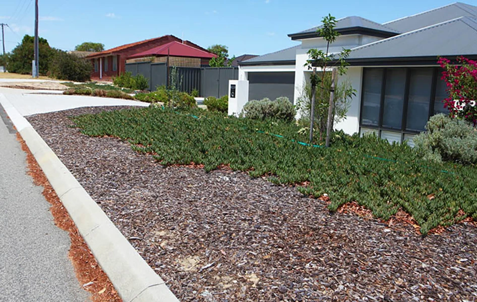 ENG_Mulch-verge_TI_946x600