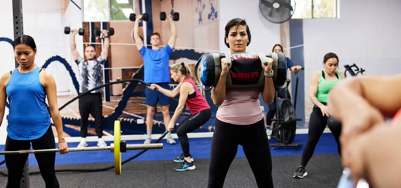 REC_GymAtBalga_1348x632-(1) Women lifting weights in a gym