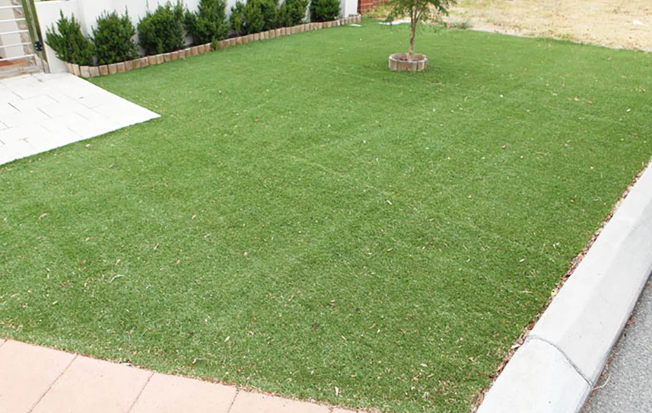 ENG_Synthetic-Lawn_TI_946x600